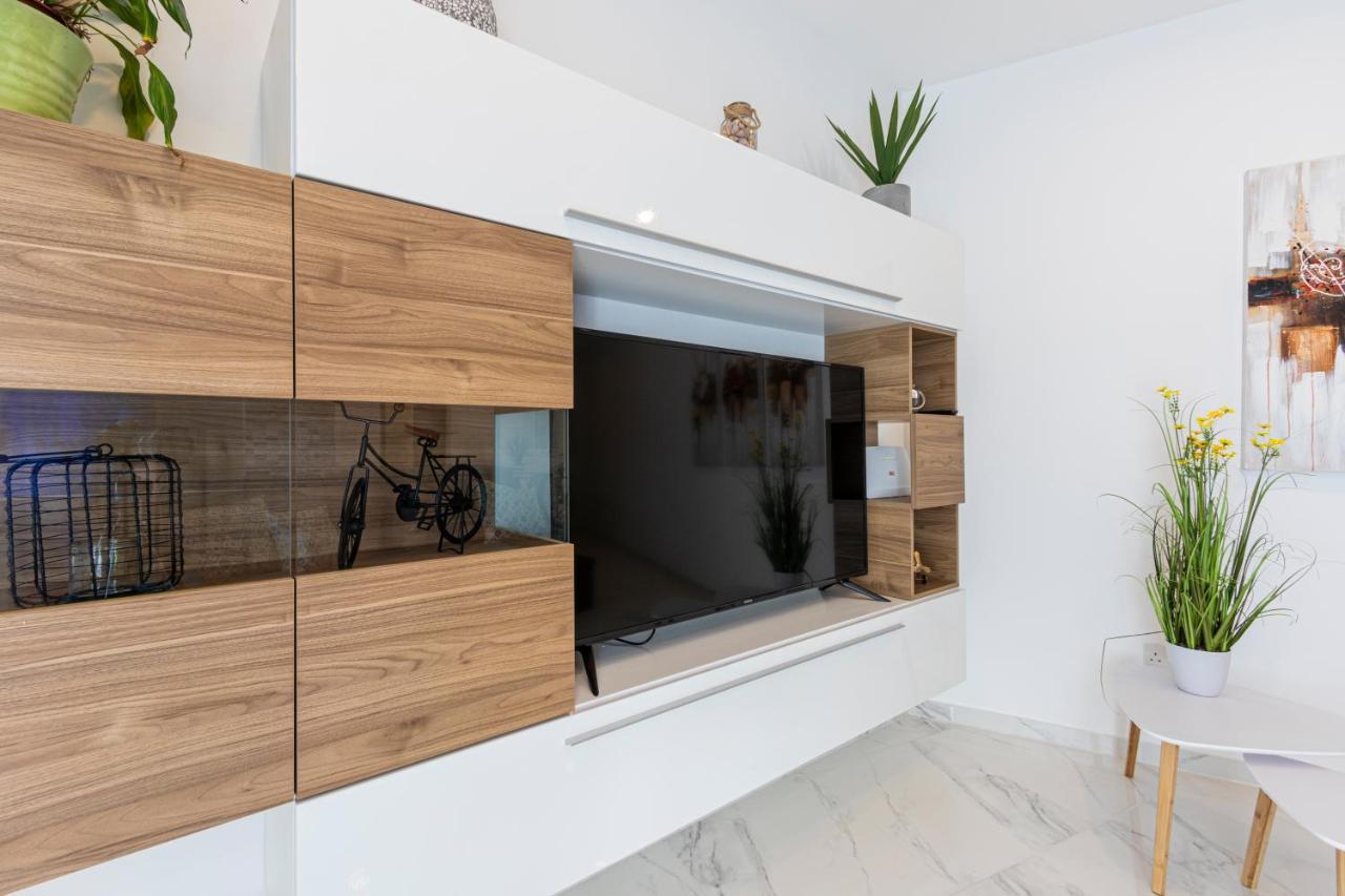 H2 -Modern And Spacious 3 Bedroom Apartment San Ġwann Buitenkant foto